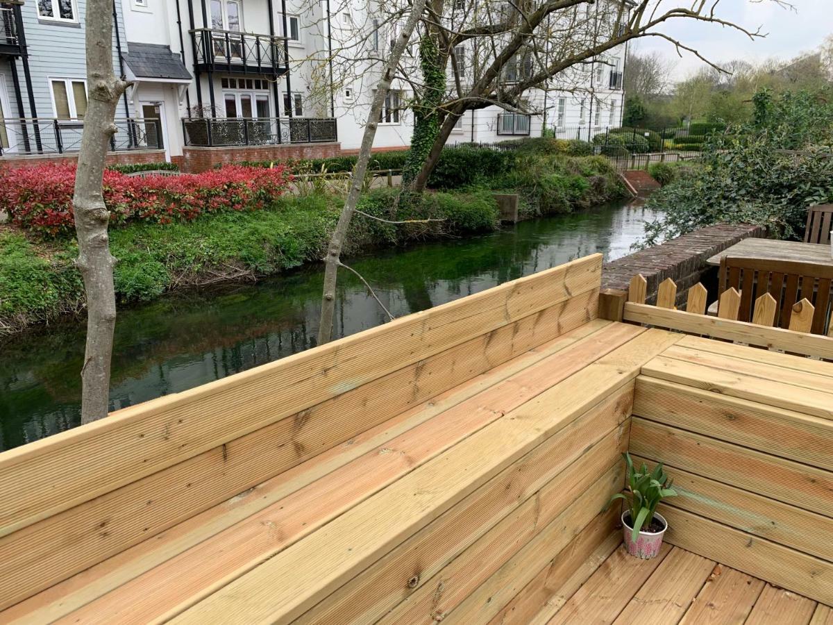 Riverside Channel5 "Holidays Homes In The Sun" Featured Central Canterbury Cottage With Free Parking Exterior foto